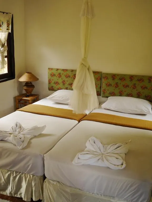 Resort Charlie Hut Bungalow Hotel Ko Phi Phi