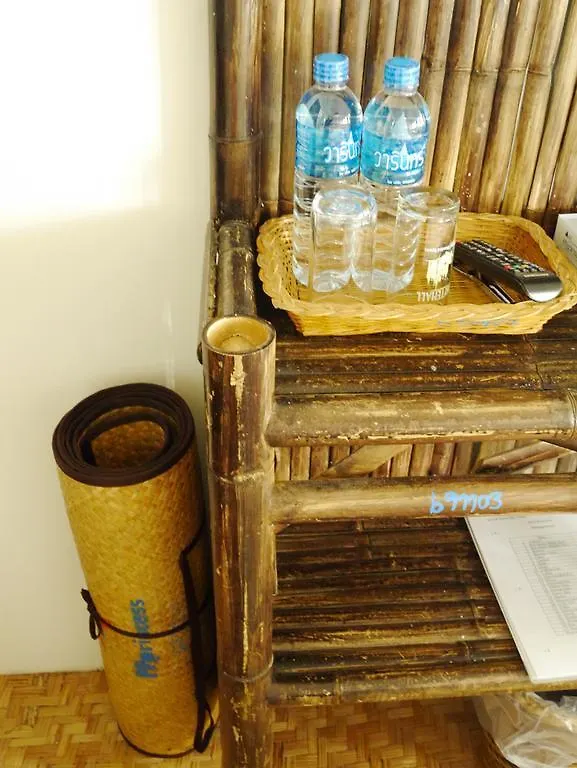Charlie Hut Bungalow Hotel Ko Phi Phi Resort
