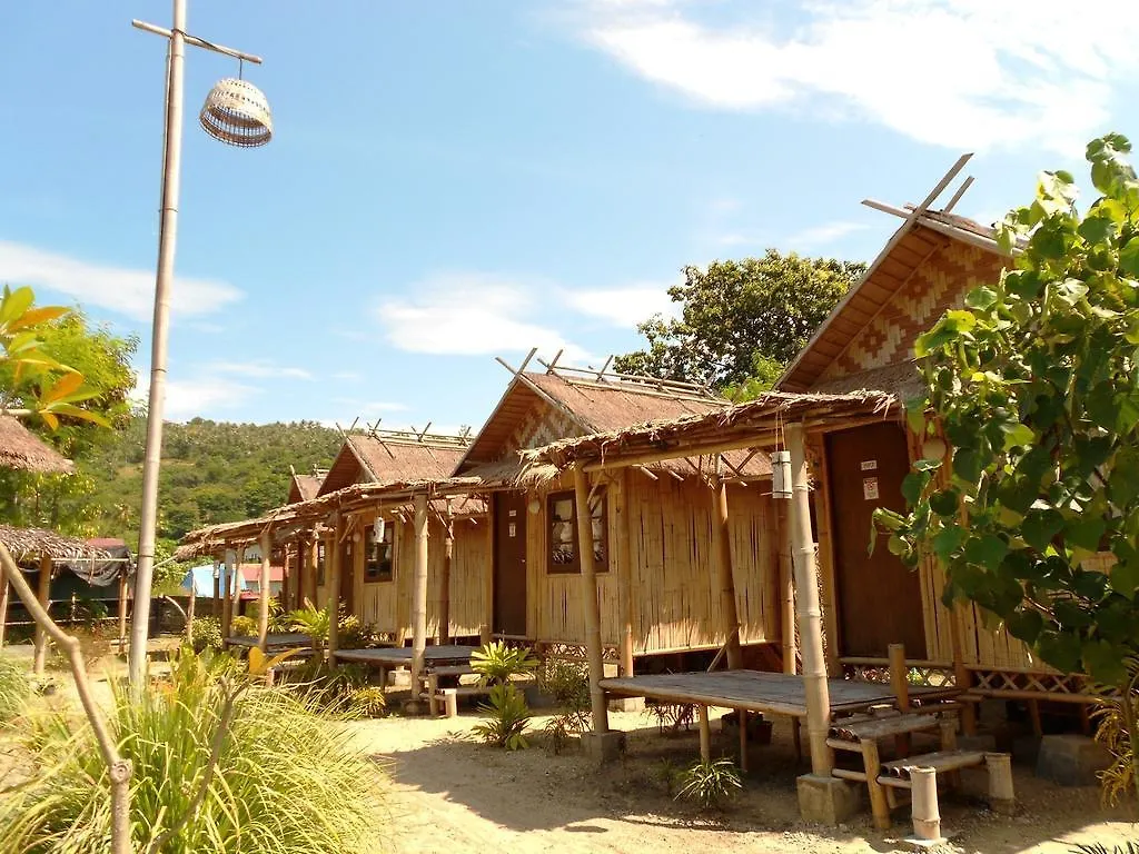 Charlie Hut Bungalow Hotel Ko Phi Phi 2*,