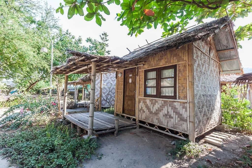 ** Resort Charlie Hut Bungalow Hotel Ko Phi Phi Thailand