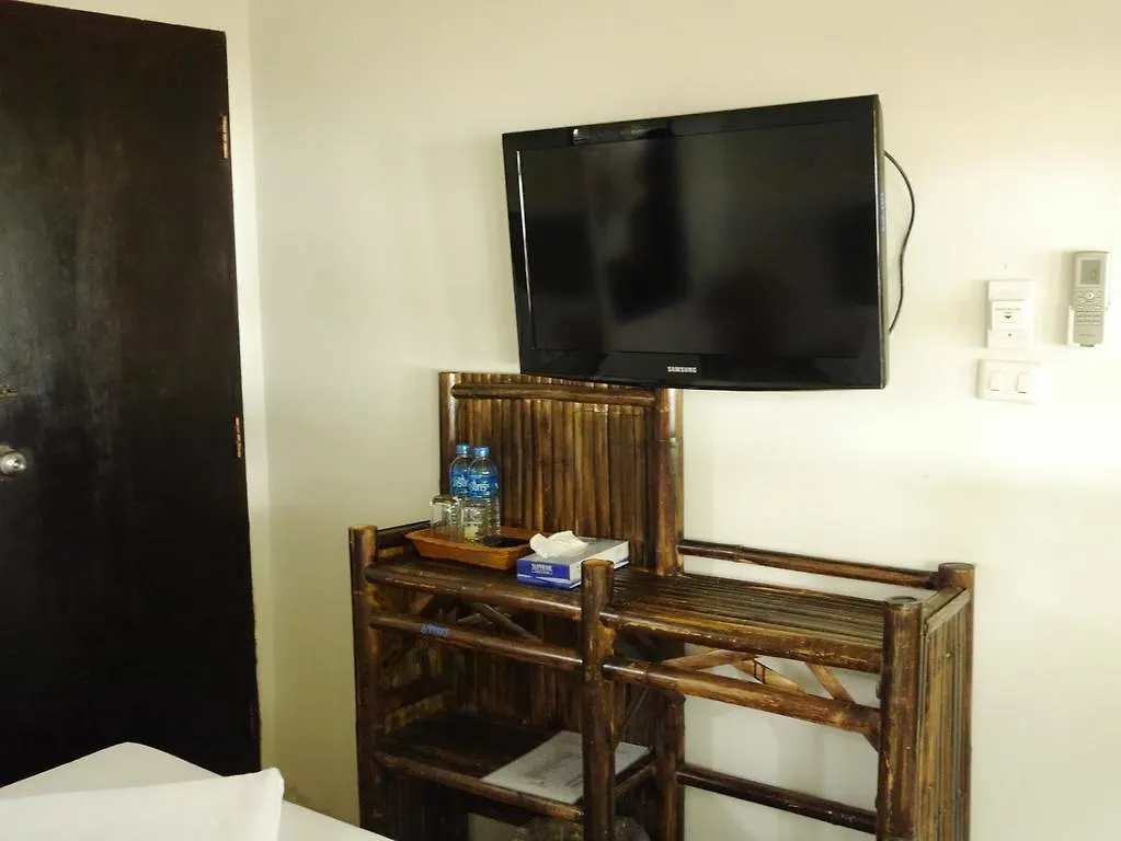 Charlie Hut Bungalow Hotel Ko Phi Phi Resort