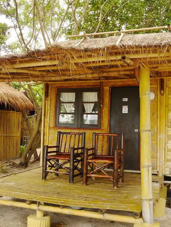 Charlie Hut Bungalow Ko Phi Phi 2*,