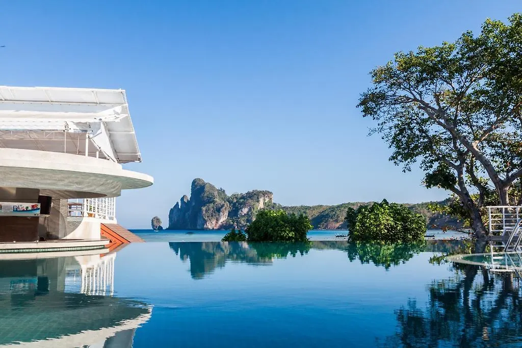 Charlie Hut Bungalow Ko Phi Phi 2*,  Thailand